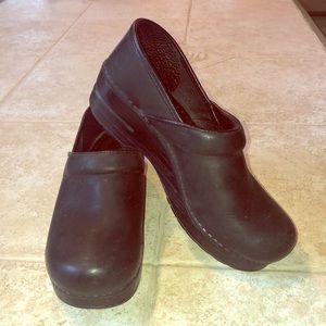 Dansko matte black clogs